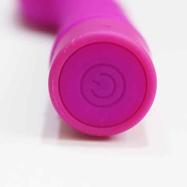 Imagem do detalhe do botão power para ligar e desligar vibrador ponto g feminino logan