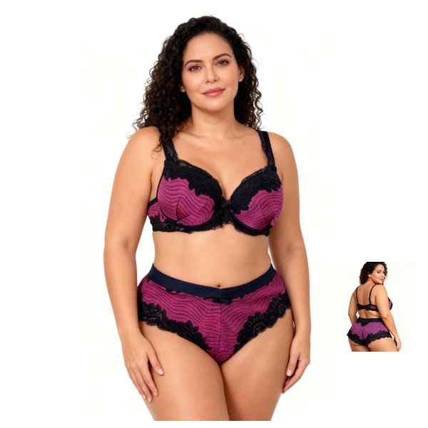 mulher vestida em conjunto de lingerie com shortinho caleçom tamanho plus size gg