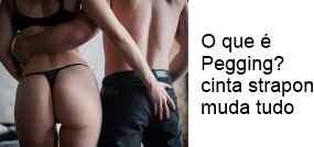 post relacionado o que é pegging com imagem de casal de costas a mulher de calcinha coloca mão no bumbum do homem